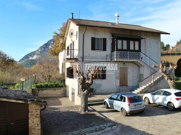 appartamento in vendita a Serra San Quirico