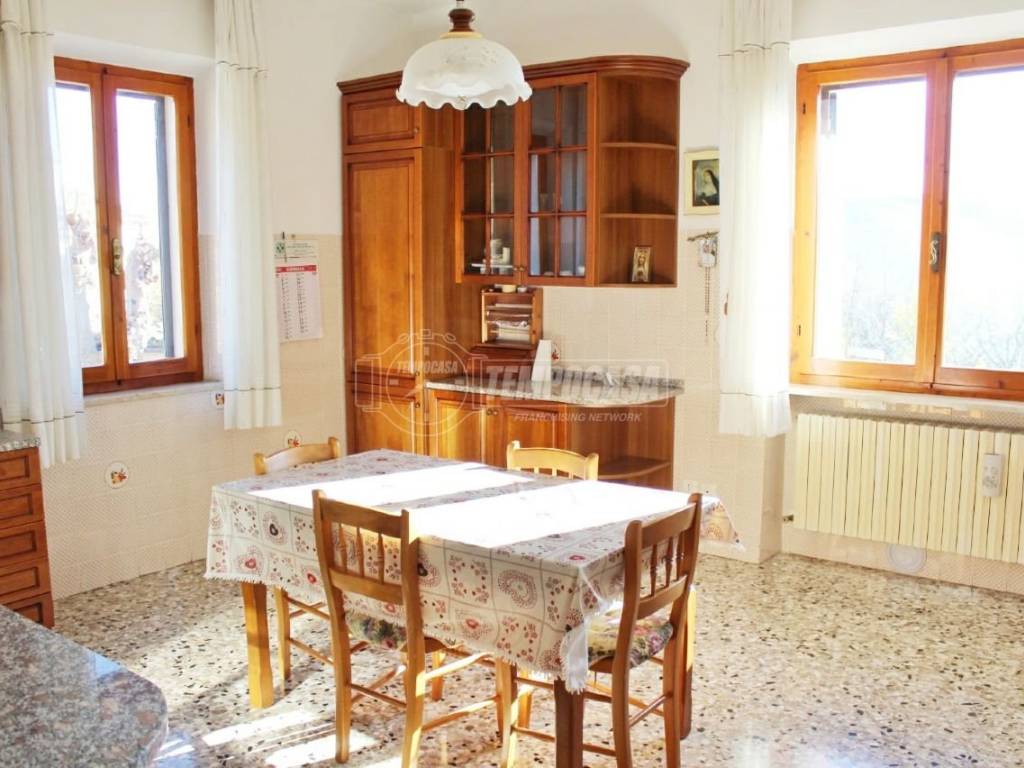 appartamento in vendita a Serra San Quirico