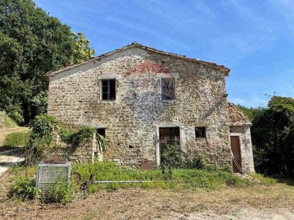 casale in vendita a Serra San Quirico
