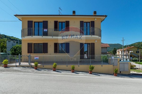 appartamento in vendita a Serra San Quirico