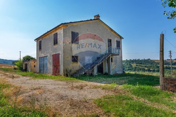 casa indipendente in vendita a Serra San Quirico in zona Castellaro