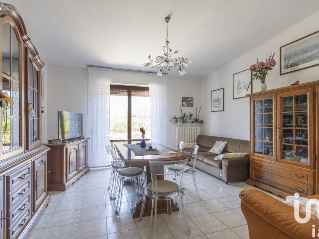 appartamento in vendita a Serra San Quirico