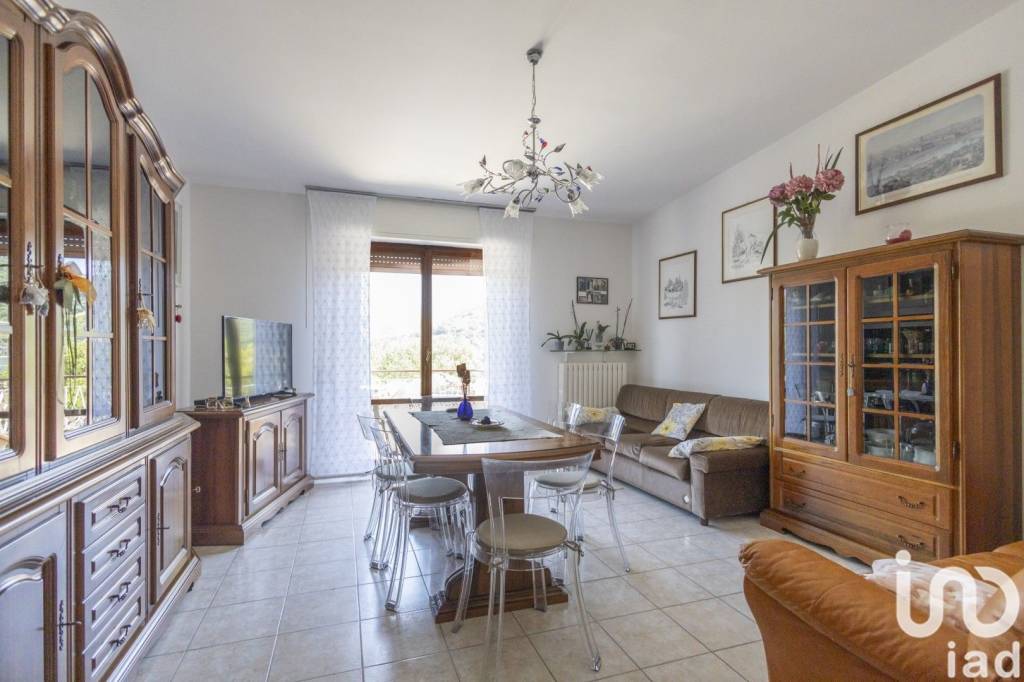 appartamento in vendita a Serra San Quirico