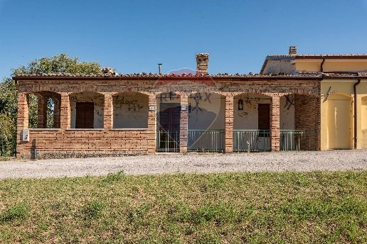 casa indipendente in vendita a Serra San Quirico in zona Castellaro