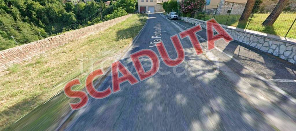 appartamento in vendita a Serra San Quirico in zona Sasso