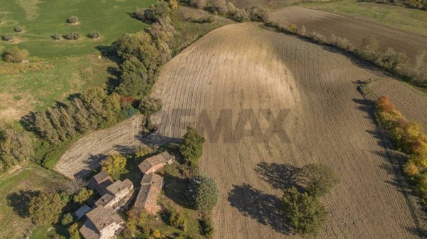 terreno agricolo in vendita a Serra San Quirico in zona Domo
