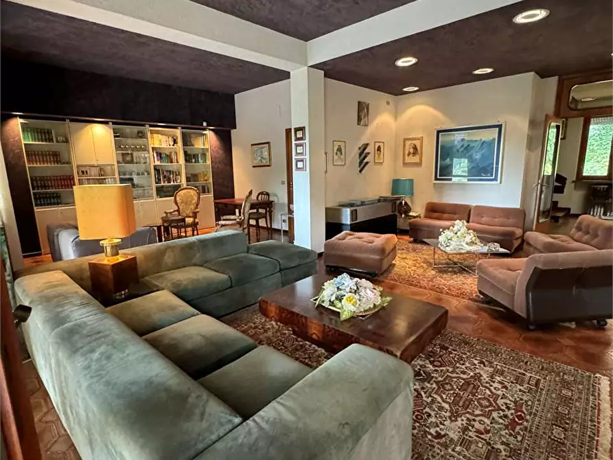 casa indipendente in vendita a Serra San Quirico