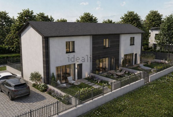 casa indipendente in vendita a Serra San Quirico