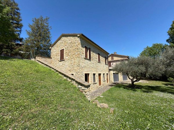 casa indipendente in vendita a Serra San Quirico in zona Sasso