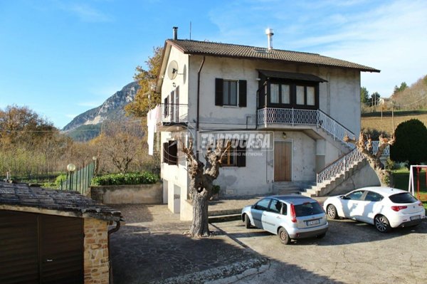 appartamento in vendita a Serra San Quirico
