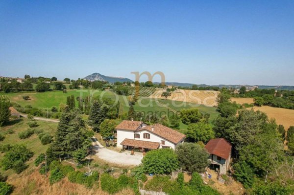 casa indipendente in vendita a Serra San Quirico in zona Sasso