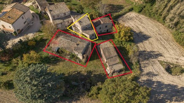 casa indipendente in vendita a Serra San Quirico in zona Domo
