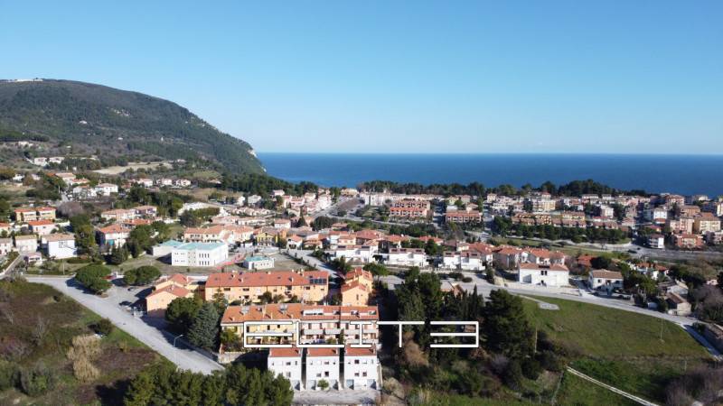 villa in vendita a Sirolo in zona San Lorenzo