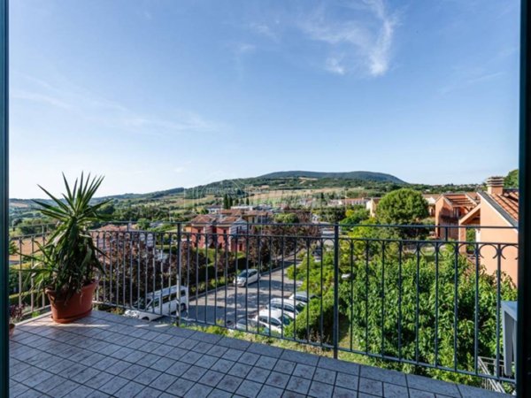 appartamento in vendita a Sirolo in zona Coppo