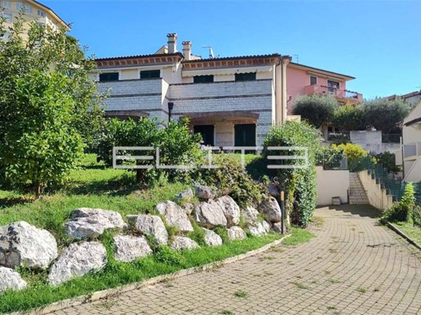 casa indipendente in vendita a Sirolo
