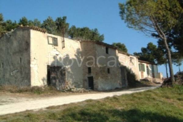 casa indipendente in vendita a Sirolo