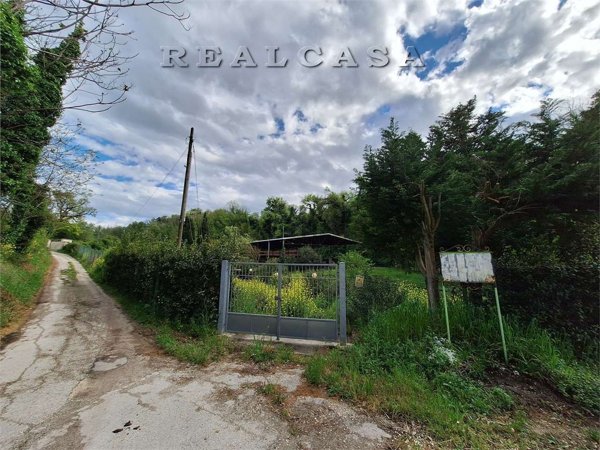 casa indipendente in vendita a Sirolo