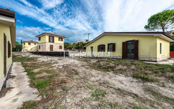 casa indipendente in vendita a Sirolo in zona San Lorenzo