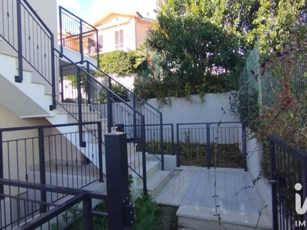 appartamento in vendita a Sirolo in zona Coppo