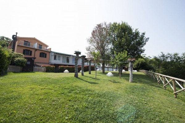 negozio in vendita a Sirolo