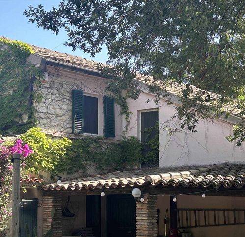 casa indipendente in vendita a Sirolo
