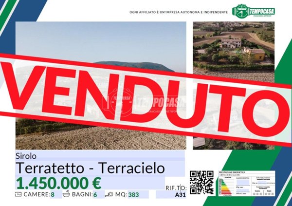 casa indipendente in vendita a Sirolo