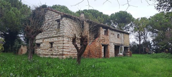 casa indipendente in vendita a Sirolo