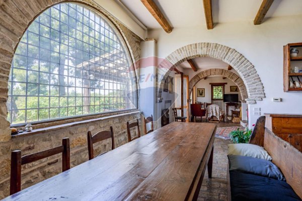 casa indipendente in vendita a Sirolo