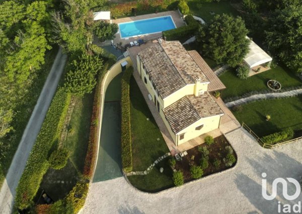 casa indipendente in vendita a Sirolo in zona San Lorenzo