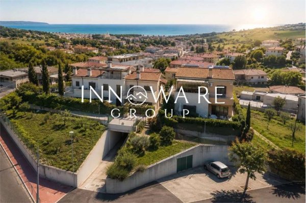 appartamento in vendita a Sirolo in zona Coppo