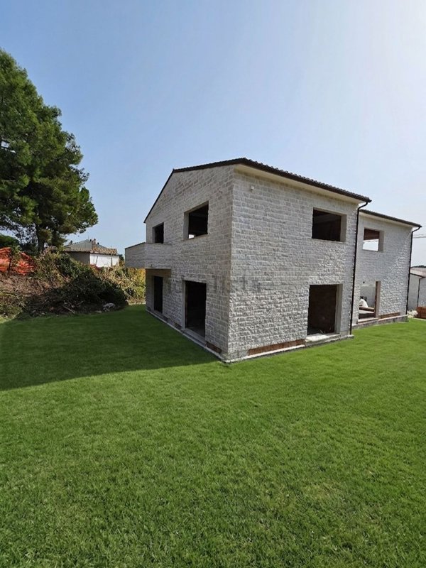 appartamento in vendita a Sirolo in zona San Lorenzo