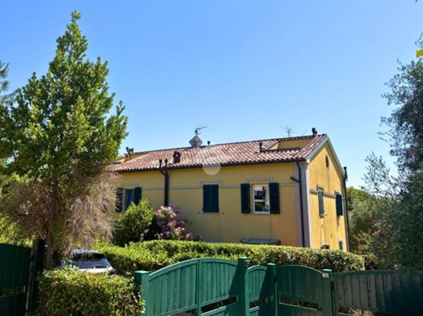 casa indipendente in vendita a Sirolo in zona San Lorenzo