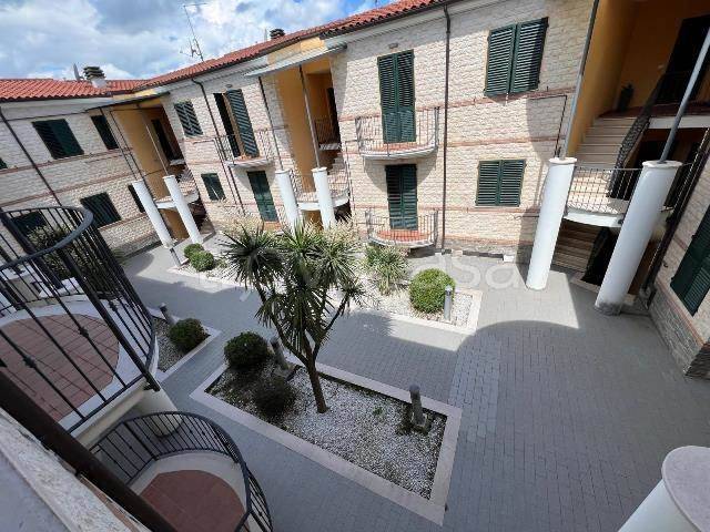 appartamento in vendita a Sirolo in zona Coppo