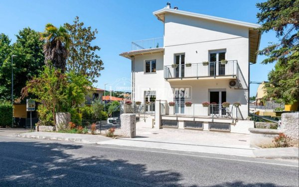 appartamento in vendita a Sirolo in zona San Lorenzo