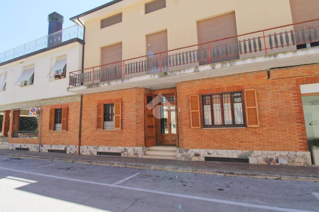 casa indipendente in vendita a Sirolo in zona San Lorenzo