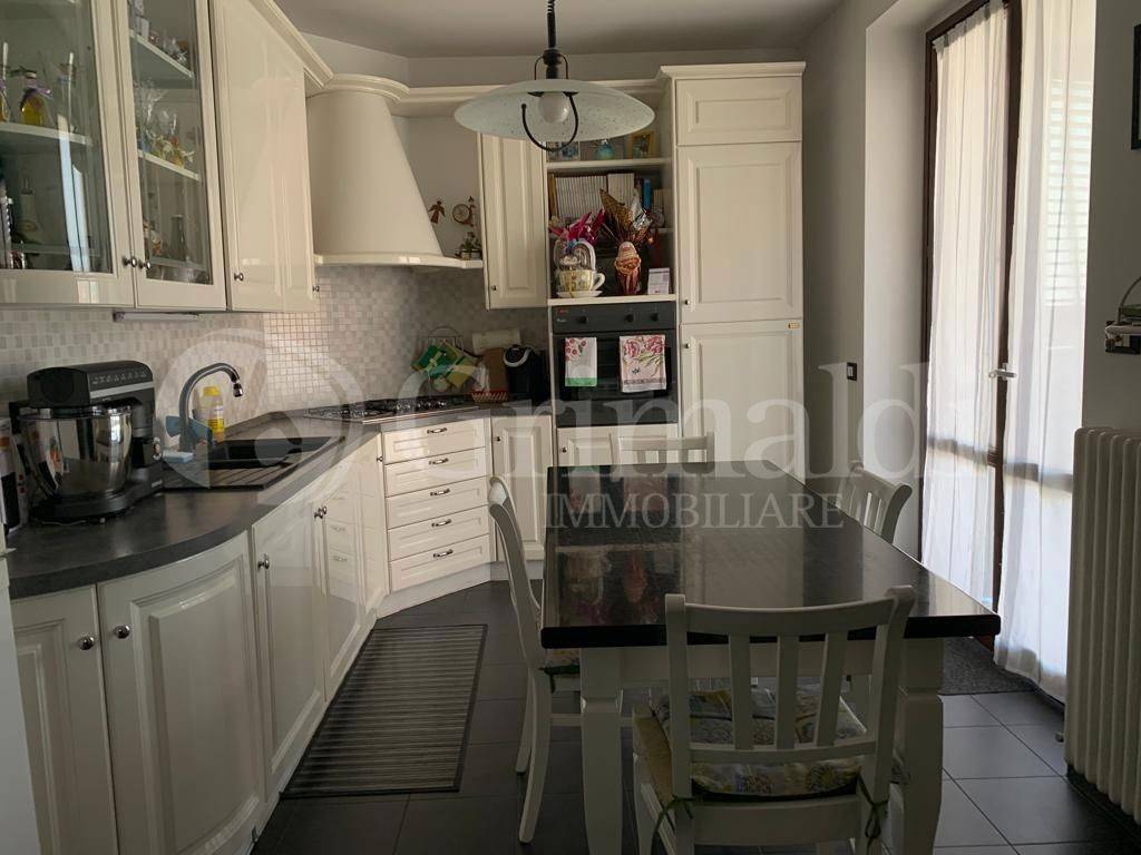 appartamento in vendita a Staffolo in zona Coste