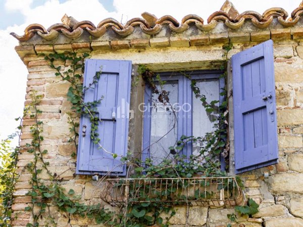 casa indipendente in vendita a Staffolo