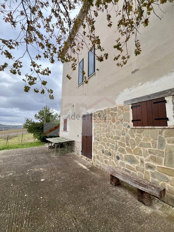casa indipendente in vendita a Staffolo