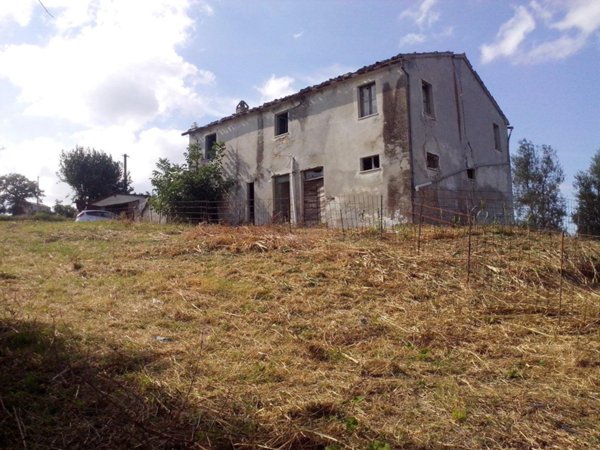 casa indipendente in vendita a Staffolo