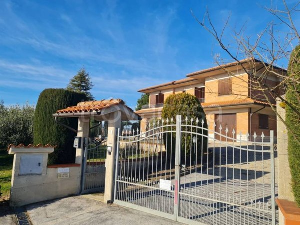 casa indipendente in vendita a Staffolo in zona Coste