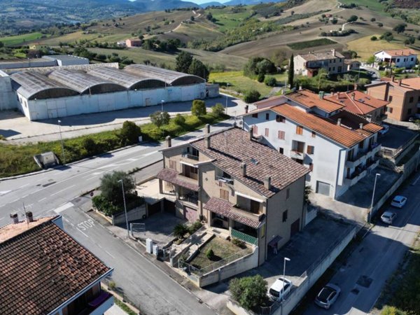 appartamento in vendita a Staffolo in zona Coste
