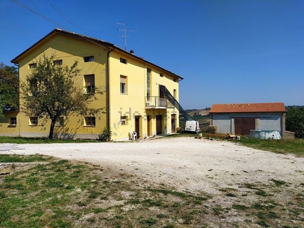 casa indipendente in vendita a Staffolo