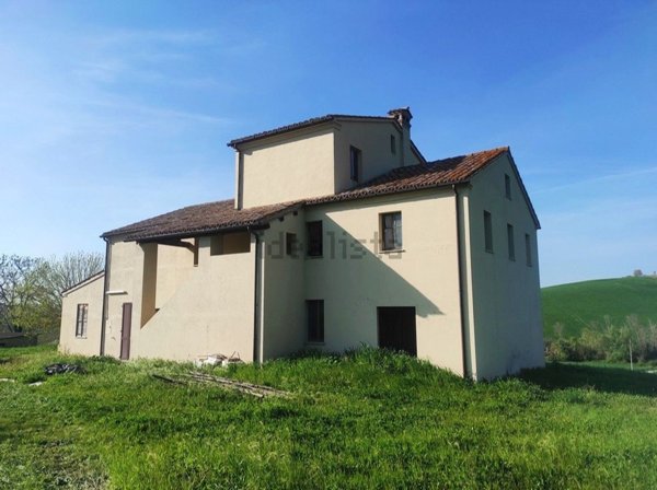 casa indipendente in vendita a Staffolo