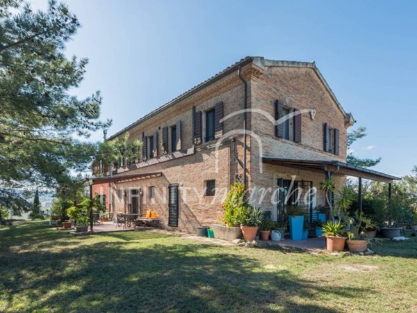casa indipendente in vendita a Staffolo in zona Coste
