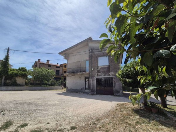 casa indipendente in vendita a Staffolo in zona Coste
