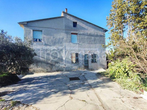 casa indipendente in vendita a Trecastelli