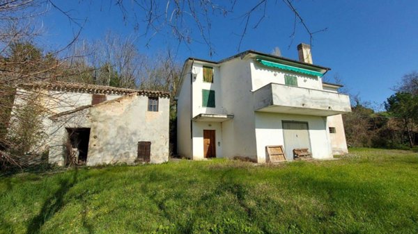 villa in vendita a Trecastelli in zona Ripe