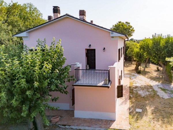 casa indipendente in vendita a Trecastelli in zona Monterado