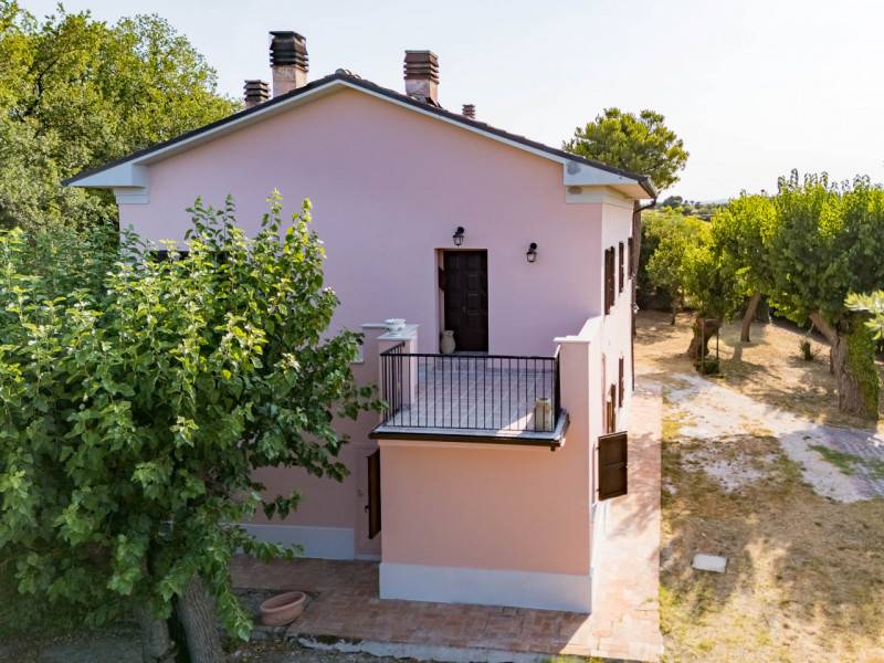casa indipendente in vendita a Trecastelli in zona Monterado