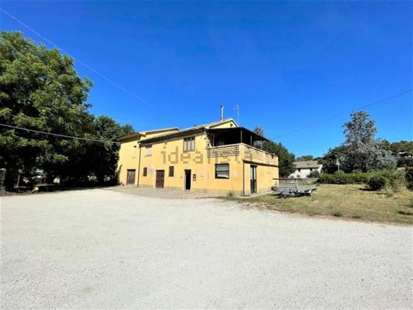 casa indipendente in vendita a Trecastelli